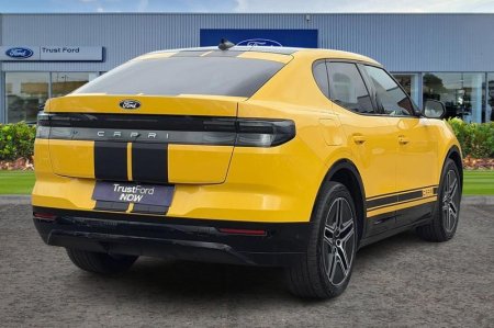 2025 Ford Capri - photo 4