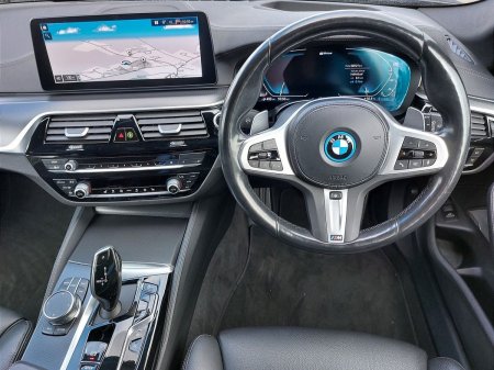 2023 BMW 5-Series - photo 5