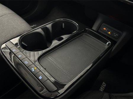 2025 Hyundai IONIQ 5 - photo 17