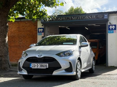 2022 Toyota Yaris Yaris Hybrid Luna