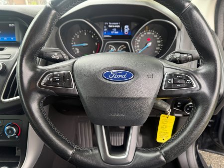 2017 Ford Focus - photo 11