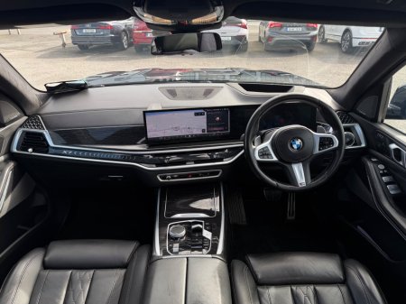2024 BMW X7 - photo 2