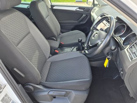2018 Volkswagen Tiguan - photo 16