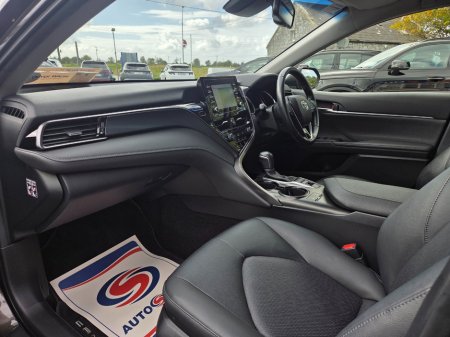 2021 Toyota Camry - photo 8