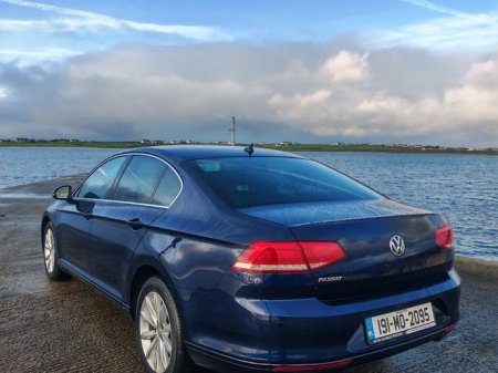 2019 Volkswagen Passat - photo 5