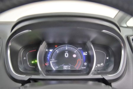 2017 Renault Scenic - photo 18