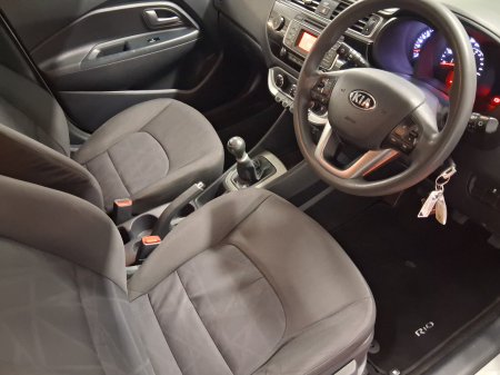 2016 Kia Rio - photo 6