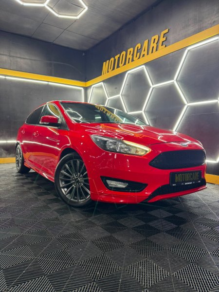 2017 Ford Focus - photo 4