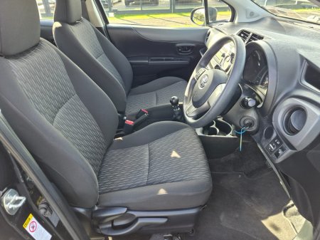 2012 Toyota Yaris - photo 23