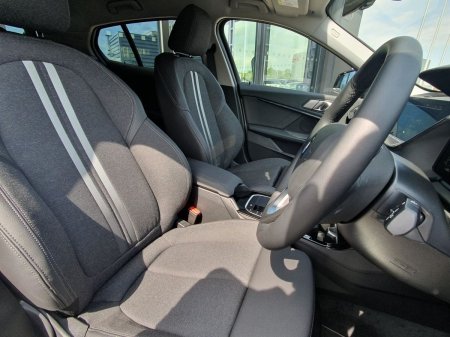 2023 BMW 1-Series - photo 12