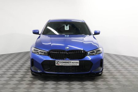 2023 BMW 3-Series - photo 2