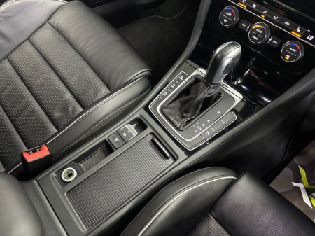 2020 Volkswagen Golf - photo 18