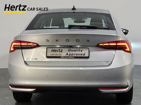 2025 Skoda Octavia - photo 4