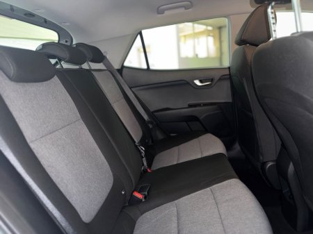 2026 Kia Stonic - photo 5