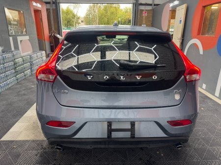 2018 Volvo V40 - photo 4