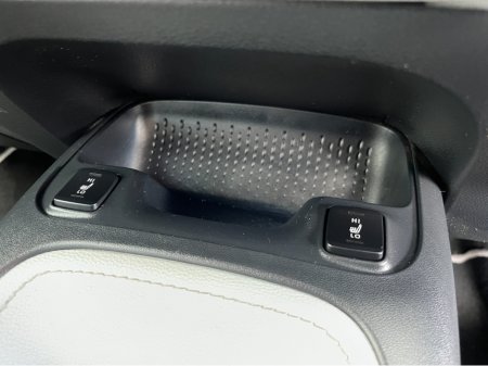 2022 Toyota Corolla - photo 17