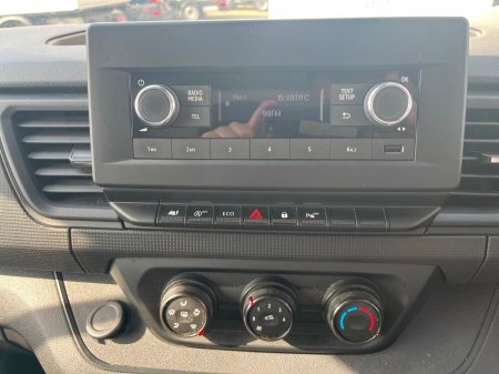 2022 Renault Trafic - photo 15