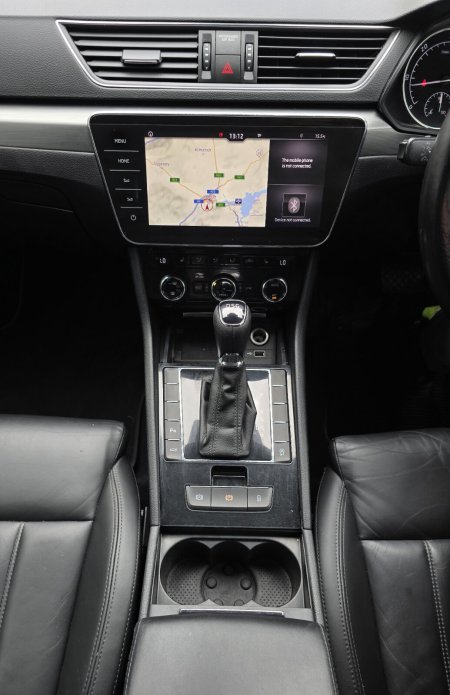 2018 Skoda Superb - photo 13