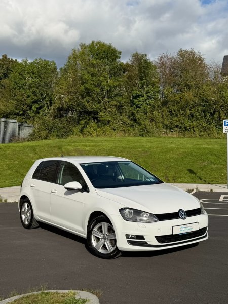 2017 Volkswagen Golf 1.6 TDI 5DR 110HP BlueMotion