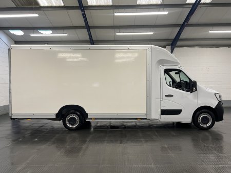 2024 Renault Master