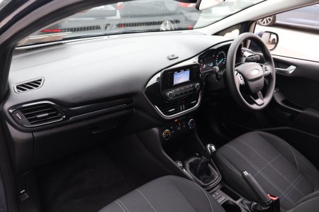 2019 Ford Fiesta - photo 23