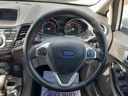 2014 Ford Fiesta - photo 19
