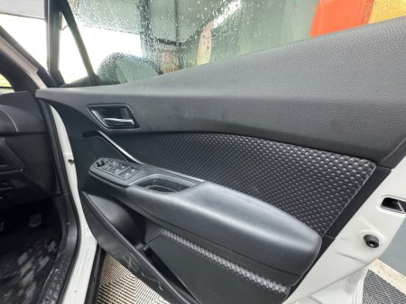 2019 Toyota C-HR - photo 12