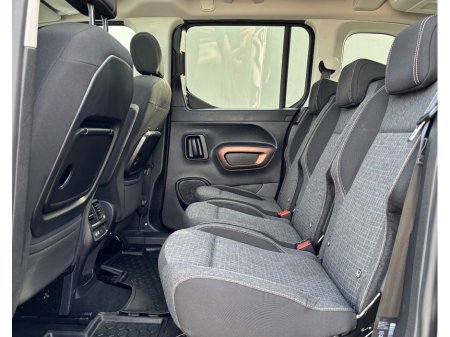 2020 Peugeot Rifter - photo 22