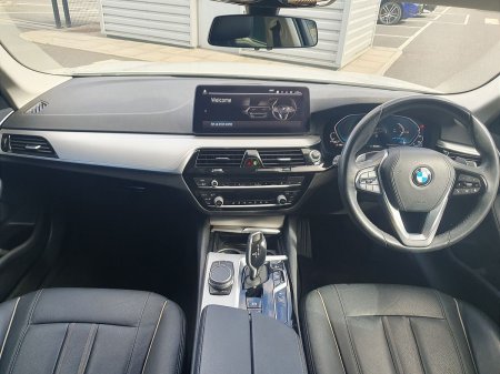 2021 BMW 5-Series - photo 3