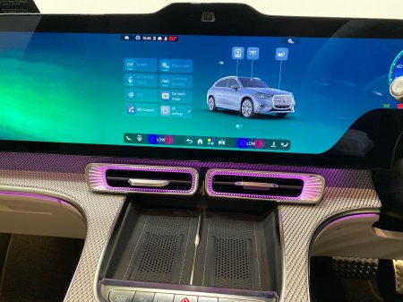 2026 Mercedes-Benz GLC - photo 11