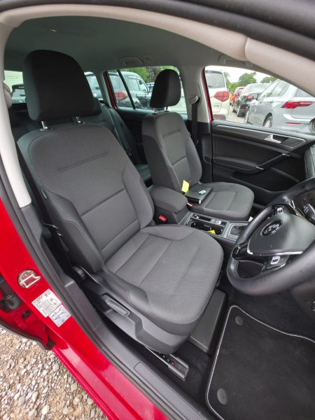 2018 Volkswagen Golf - photo 7