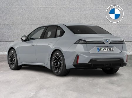 2026 BMW i3 - photo 2