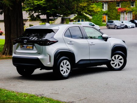 2021 Toyota Yaris Cross - photo 2