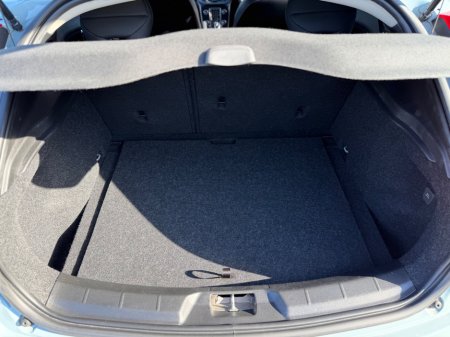 2019 Volvo V40 - photo 35