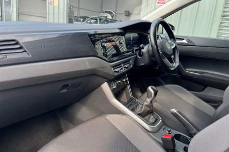 2025 Volkswagen Polo - photo 18