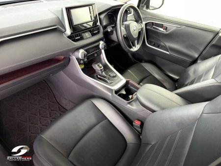 2020 Toyota RAV4 - photo 10