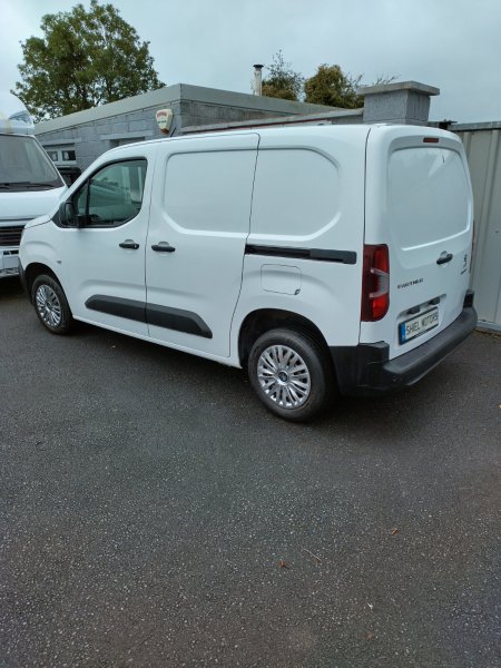 2021 Peugeot Partner - photo 3