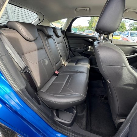 2015 Ford Focus - photo 12