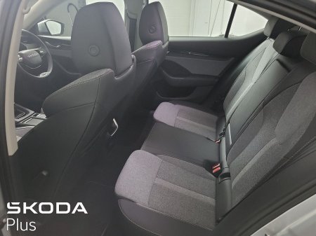 2025 Skoda Octavia - photo 7