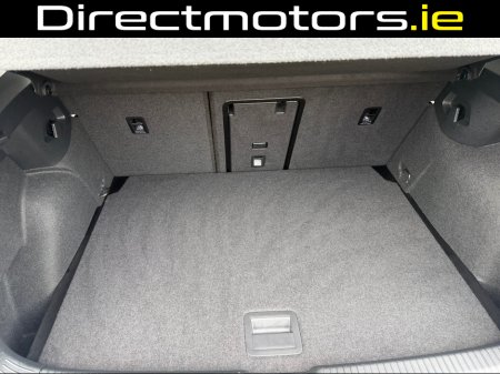 2025 Volkswagen Golf - photo 23