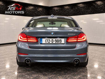 2017 BMW 5-Series - photo 7