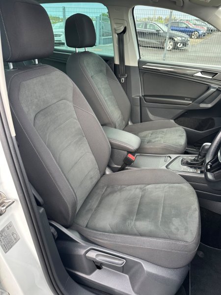 2020 Volkswagen Tiguan - photo 15