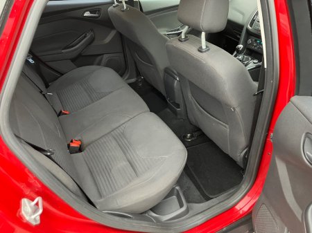 2016 Ford Focus - photo 8