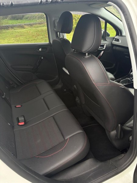 2016 Peugeot 2008 - photo 9