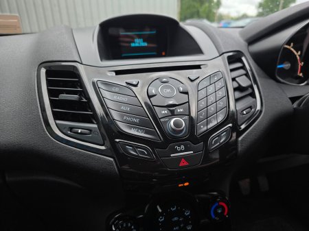 2015 Ford Fiesta - photo 16