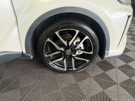 2020 Toyota C-HR - photo 5