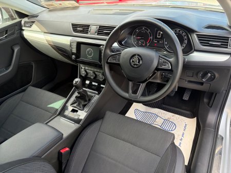 2015 Skoda Superb - photo 10