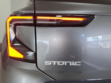 2026 Kia Stonic - photo 7
