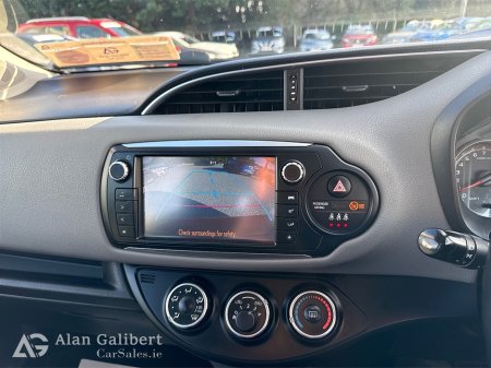2017 Toyota Yaris - photo 13