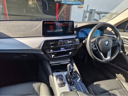 2022 BMW 5-Series - photo 30